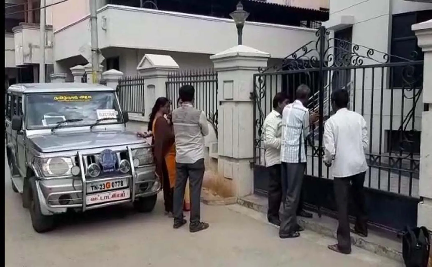vellore lok sabha election dmk election campaign  Seal to the wedding hall!